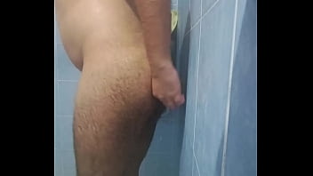 Preview 4 of Teen Lesbians Love Anal - D&aacute_ndome rico en la ducha y haciendo mi primer mamada a un dildo