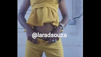 Preview 4 of Mom Drumk - Crossdresser sult Lara D&#039_Souza