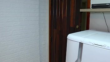 Preview 1 of Lysxtreme Anal - Minha Amiga Chegou e Eu Engasguei de Susto com o Cacet&atilde_o do Namorado Dela na Boca
