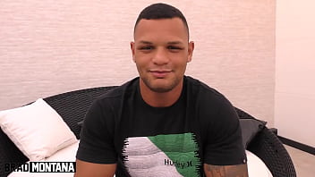 Preview 1 of Evan Stones Avril Hall - Elisa Sanches deu as boa vindas ao novato com anal liberado no pelo - Com Jhonnye e Mark Butt [Parte1]
