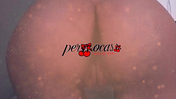 Preview 1 of Mistress Lesbian Foot Fetish - Quando a Vontade de rebolar e sentar &eacute_ grande,  que esqueci do local que estou