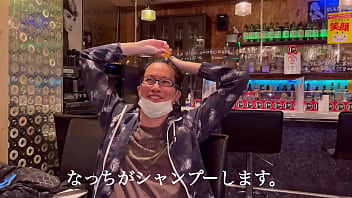 Preview 1 of Xnxxpapmam - 用丰富的洗发水刺激秃头