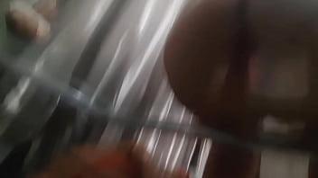 Preview 3 of Mp4 English Xxxxxx - MARIDO FOI AJUDA A VIZINHA E DEIXOU A MULHER SOZINHA COM O T&Eacute_CNICO DA INTERNET