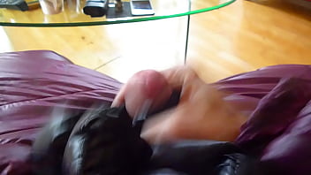 Preview 4 of Xxx Voea - plaisir en combi