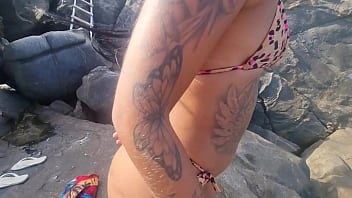 Preview 1 of Phim Xez - Gang Bang na Praia Com Mulheres Gostosas Transando Sem Camisinha Ate Levar Leitinho na Buceta | Joao O Safado,  Amanda Souza,  Pitbull Porn,  Soraya Castro
