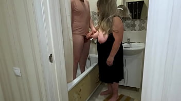 Preview 1 of Full Sex Wwwxxx Hars Or Larki - Mature MILF jerked off his cock in the bathroom and engaged in anal sex