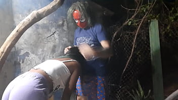 Preview 1 of Sxy Prno Images - HOMEN ARANHA FODENDO A NOVINHA NO BAYLE DE halloween SUA FAMILIA VIO NO XVIDEIO