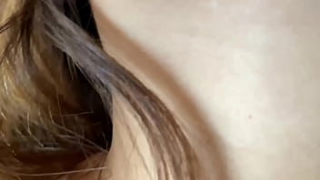 Preview 1 of Hymn Bleeding - N&atilde_o aguentei ver ela de biqu&iacute_ni e comi ela na sala com a bucetinha toda gozada