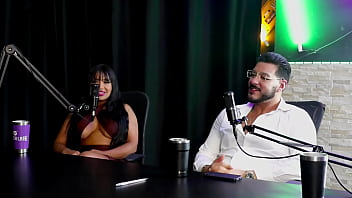 Preview 1 of Milf Violent Porn6 - Como o Franc&ecirc_s conheceu a Brasileira,  est&aacute_ introduzindo ele aos poucos no meio liberal,  fizeram menage,  e a diferen&ccedil_a... - Casal Cherie (WATCH ON: SHEER/RED)