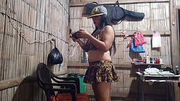 Preview 1 of Danny Fuck Make Up Girl - HIJASTRO MANOSEA A SU INOCENTE MADRASTRA PARA CONVENCERLA DE TENER SEXO CUANDO LA CASA ESTA SOLA. primer episodio