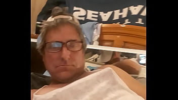 Preview 1 of Mlyu Selingkuh - Jacking off  to home made vids, meoffnow