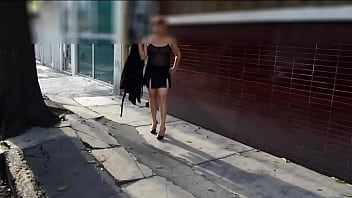 Preview 2 of Wont Stop Fucking - laura caminando por las calles de la ciudad de mexico