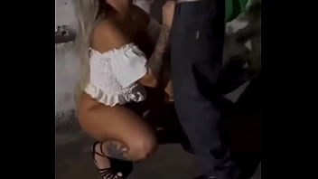 Preview 2 of Small Penis Boy Sex To Girl - Madura cogiendo con vagabundo
