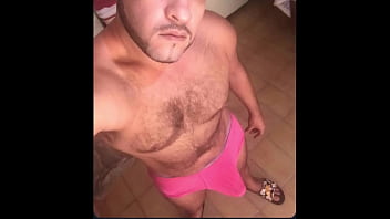 Preview 4 of Step Mom Seduces Stepson Friend - Putoozorj em - Novinho saiu da festa,  pra dar o cu e pediu pau sem camisinha e leitada no pelo,  teve o desejo concedido - Tr