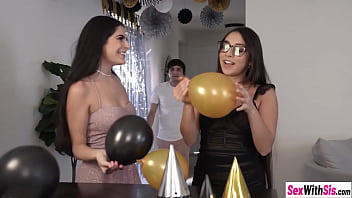 Preview 1 of Sex Iranen - Latina teen Madison Wilde and sexy stepsister babe Angel Gostosa got fucked
