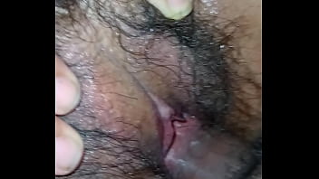 Preview 3 of Indian Girl Under Shaving - Me pide que se la meta