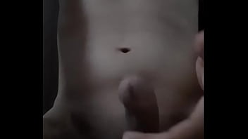 Preview 1 of Hotson Mom Sleep - Batendo punheta e gozando