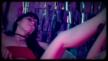 Preview 2 of Natascha In Edel Puff - Lick my Feet Until I Cum