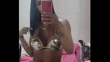 Preview 1 of Zomi Xnxxx - Feliz ano novo