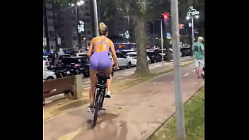 Preview 1 of Full Hd Massage Oil Xxx - Eu fico impressionada com a cara dos homens que cruzam comigo na ciclovia,  eu n&atilde_o paro de rir e flertar rsrs s&atilde_o uns olh...