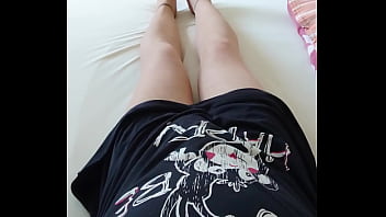 Preview 4 of Voyeur Japanese Wife Massage - Nylonjunge im Nachthemd und Strumpfhose im Bett