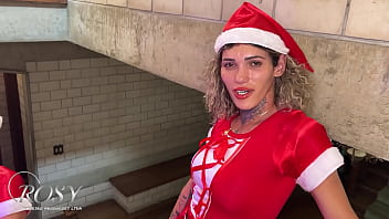 Preview 1 of Farm Rape Ass Rape - Natal das Dotadas. (Participa&ccedil_&atilde_o Isabelly Ferreira,  Sabrina Prezotte e Paloma Viega) (Pr&eacute_via)
