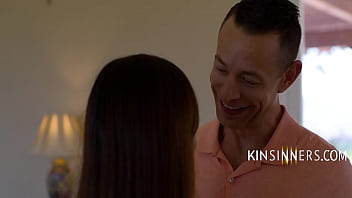 Preview 1 of Wwwxnwap Tk - I Feel It In My Stomach StepDaddy