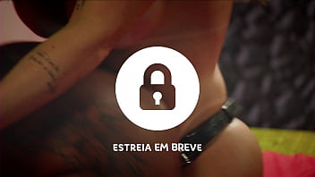 Preview 1 of Devirgin - Ela satisfez a morena cheia de tes&atilde_o