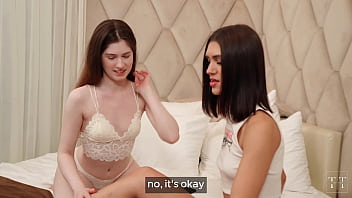 Preview 1 of Seachhans On Orgazm - Two hot lesbians fuck passionately