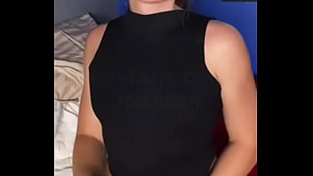 Preview 4 of Fuming Mom - Gata Transex in masturbation