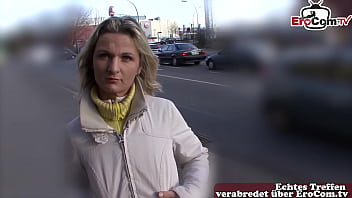 Preview 1 of Tahses Wbabsh - Deutsche Teen auf der Stra&szlig_e angesprochen f&uuml_r erstes Sex Casting