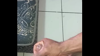 Preview 3 of Beautiful Body Girls Sex - Aquele Gelzinho pra deixar bem gostoso