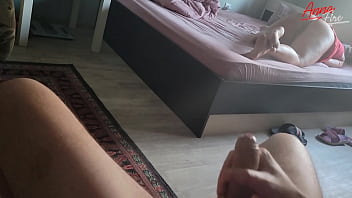 Preview 2 of Xxxxzxxxx Sex - Jerking off on a masturbating StepMom