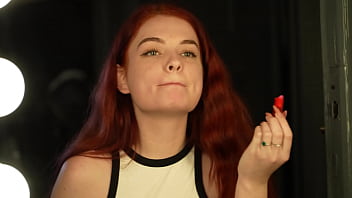Preview 1 of Paki Oprn Sex - Miss Olivia PISSING on her self