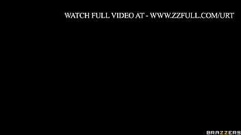 Preview 4 of Putar Bebas - A Very Stepmom Conundrum.Katie Morgan / Brazzers  / stream full from www.zzfull.com/urt