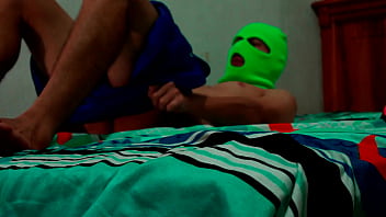 Preview 1 of Desi Mms H - SUCIA HIJASTRA DE POLITICO SE PONE MUY CALIENTE EN DICIEMBRE Y LUEGO SE PONE UNA MASCARA Y FOLLA SUPER LENTO CON EL EMPLEADO DEL PADRASTRO