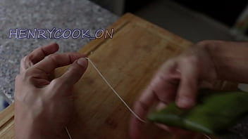 Preview 3 of Xxx Zoo Sex Girl - Making Hallacas and then blowjobs