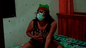 Preview 1 of Japan Mother Inlow Xxx Video - MADRASTRA CACHONDA ESCOGE EL DIA 24 DE DICIEMBRE PARA SERLE INFIEL A SU MARIDO. LA ZORRA SABE QUE SU MARIDO LLEGARA TARDE DEL TRABAJO Y POR ESO BAILA PARA MI Y ME SEDUCE ESPERANDO QUE MI PENE SE PONGA ERECTO PARA FOLLAR
