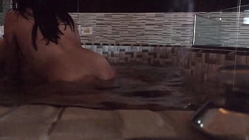 Preview 3 of Old Women Pakistani - hermosa flaquita sexo en el jacuzi