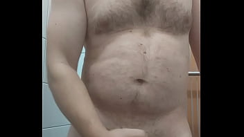Preview 1 of Beautiful Middle Age - VID 427 Ma masturbez si imi beau sperma si pisatul (4min)