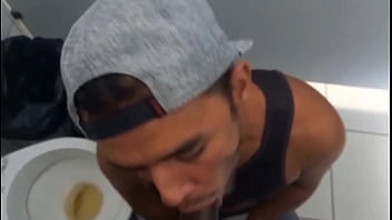 Preview 2 of Xxxporan Hd - UM BELO EXEMPLAR DE PICA,  PRETA,  CHEIA DE VEIAS E MUITO DURA,  ESSE E MUITO MAIS VOC&Ecirc_ V&Ecirc_ EM MEU CANAL,  BORA??