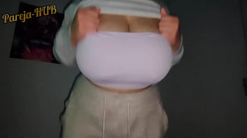 Preview 3 of Japanese Sexfuck - Mi Vecina me pasa un V&iacute_deo jugando con sus Tetas Enormes