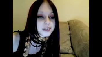 Preview 1 of Tube Milf Mom Married - Liz Vicious Camshow-2007-04-18-Fingering-Full