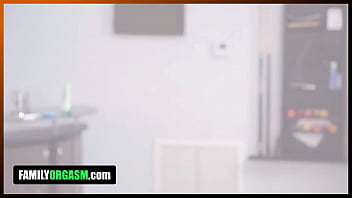 Preview 2 of Hot Matur Pussy - FamilyOrgasm.com ⏩ The Car Excuse