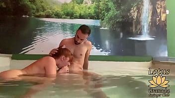 Preview 3 of Fake Hub Stella Cox - Me follo a una DESCONOCIDA en un club LIBERAL