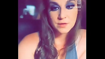 Preview 1 of Blone Ficken - My eyes say so much about me. #yesdaddy #hotmom #ilikewhenyougetmad #BillieEilish billieeilish