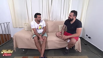 Preview 2 of Squirt Scenes - Teste de atores - A baixinha levou um banho de porra
