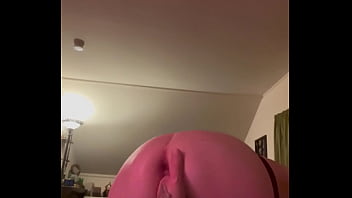 Preview 1 of Chest Master - Fisting queen loves a hand in her pussy watch her squirt when I pull it out
