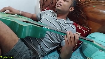 Preview 1 of Beautiful Dog Fart Com - Indian Village Wife fucking Infront of Husband! Viral Sex