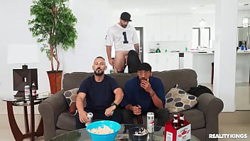 Preview 2 of Phim Dit Nhau Cua Tay Ban Nha - Game Day Dick / Reality Kings